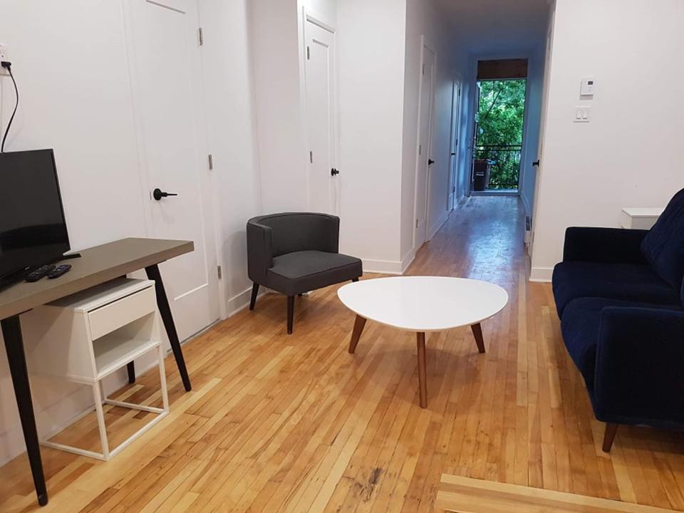 Full Kitchen \ Pet Friendly \ B