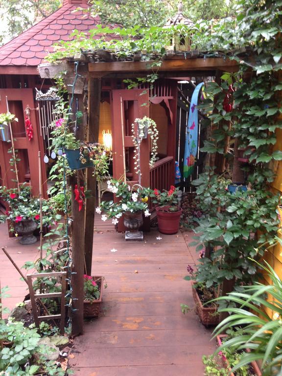 Gite Le St-Christophe Bed & Breakfast Montreal