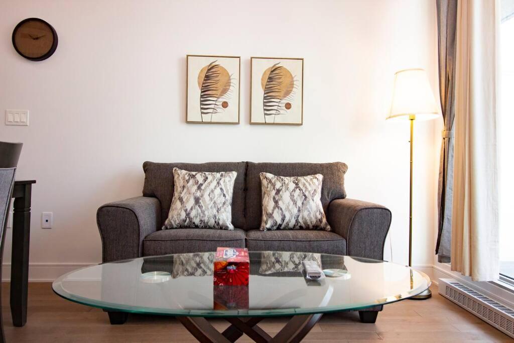 Location & Modern Apartment Montreal