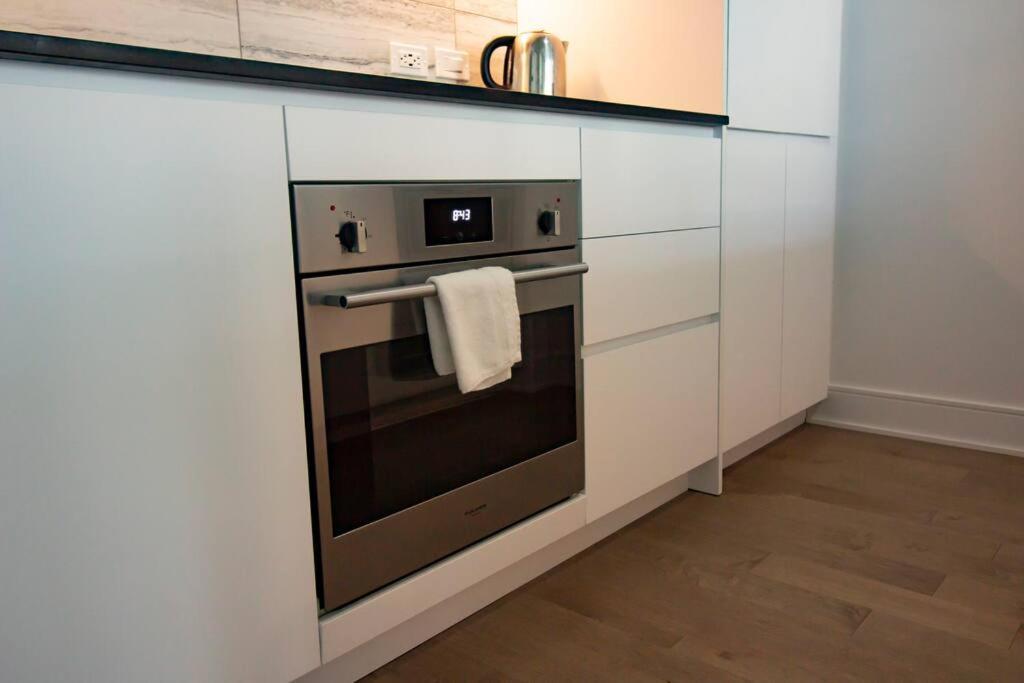 Location & Modern Apartment Montreal