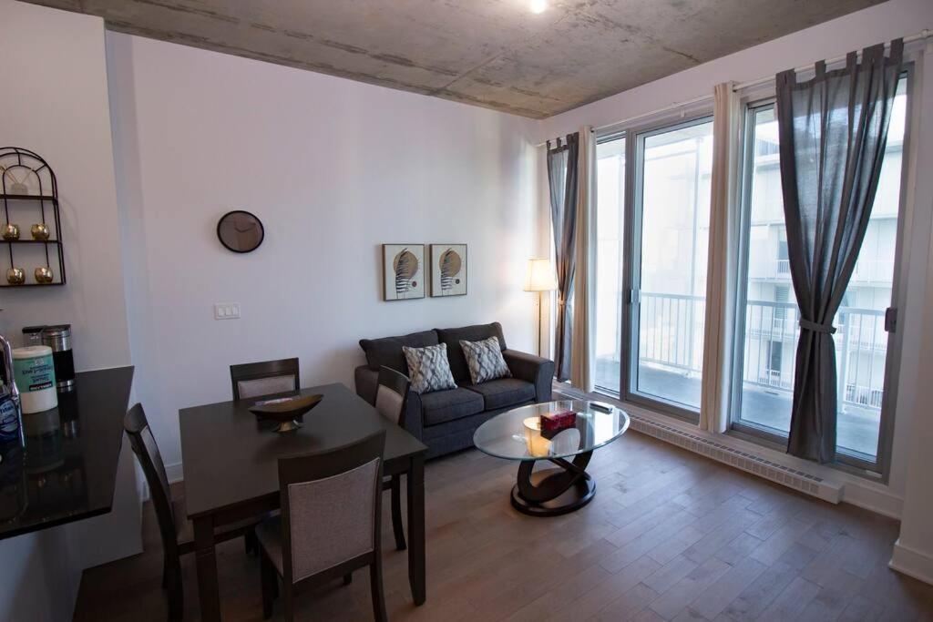 Location & Modern Apartment Montreal