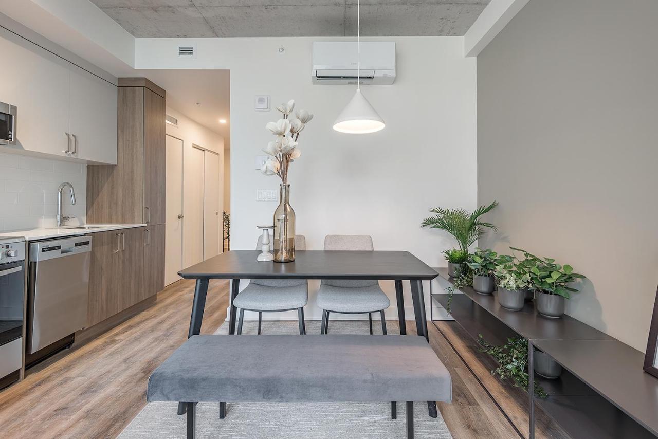 Apartment Corporate / Business In Heart Montreal