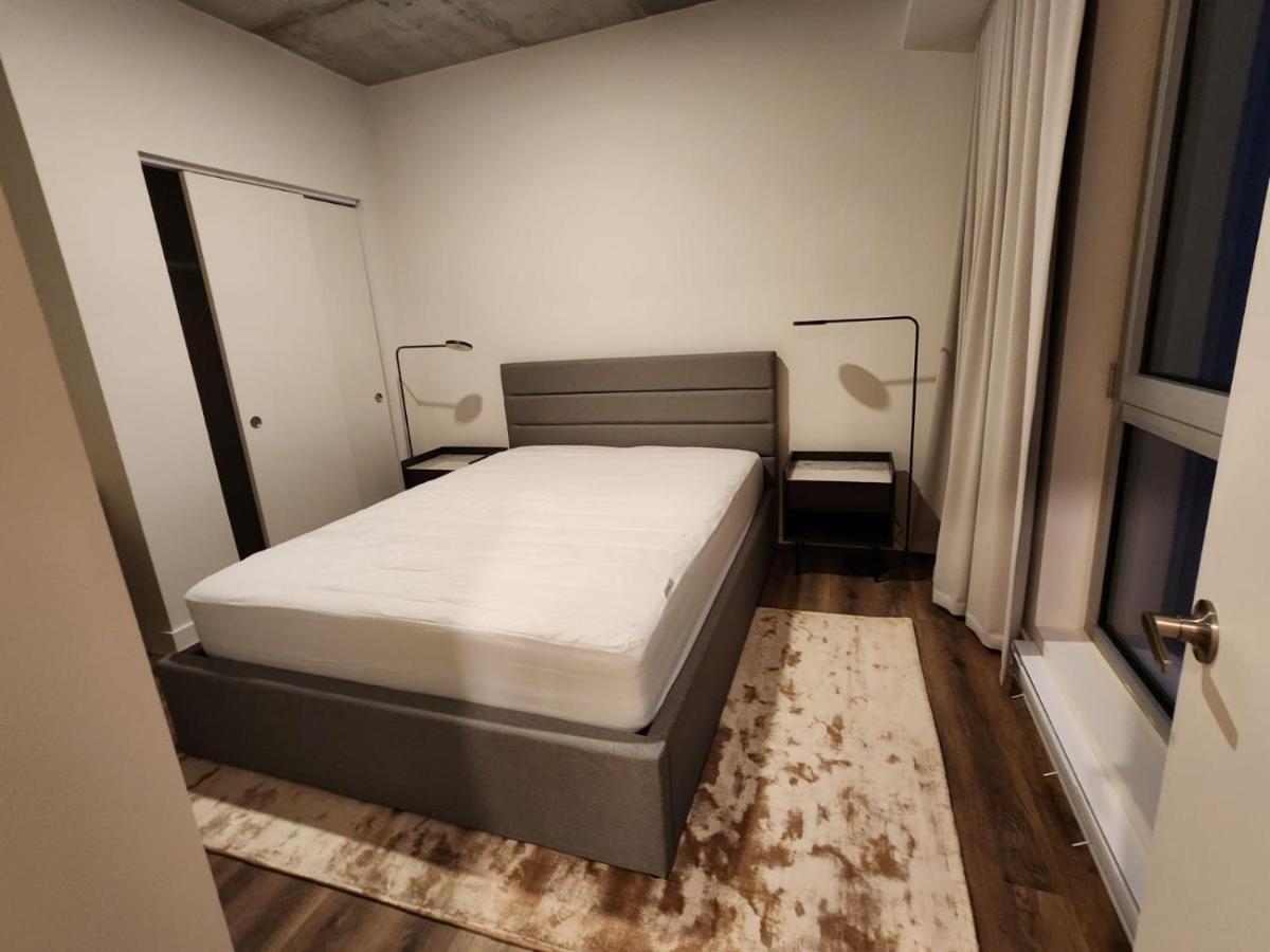 Corporate / Business In Heart Apartment Montreal