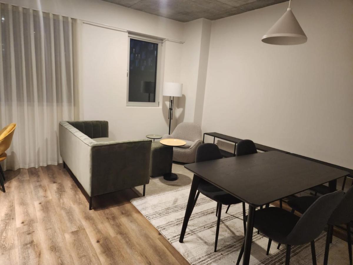 Apartment Corporate / Business In Heart