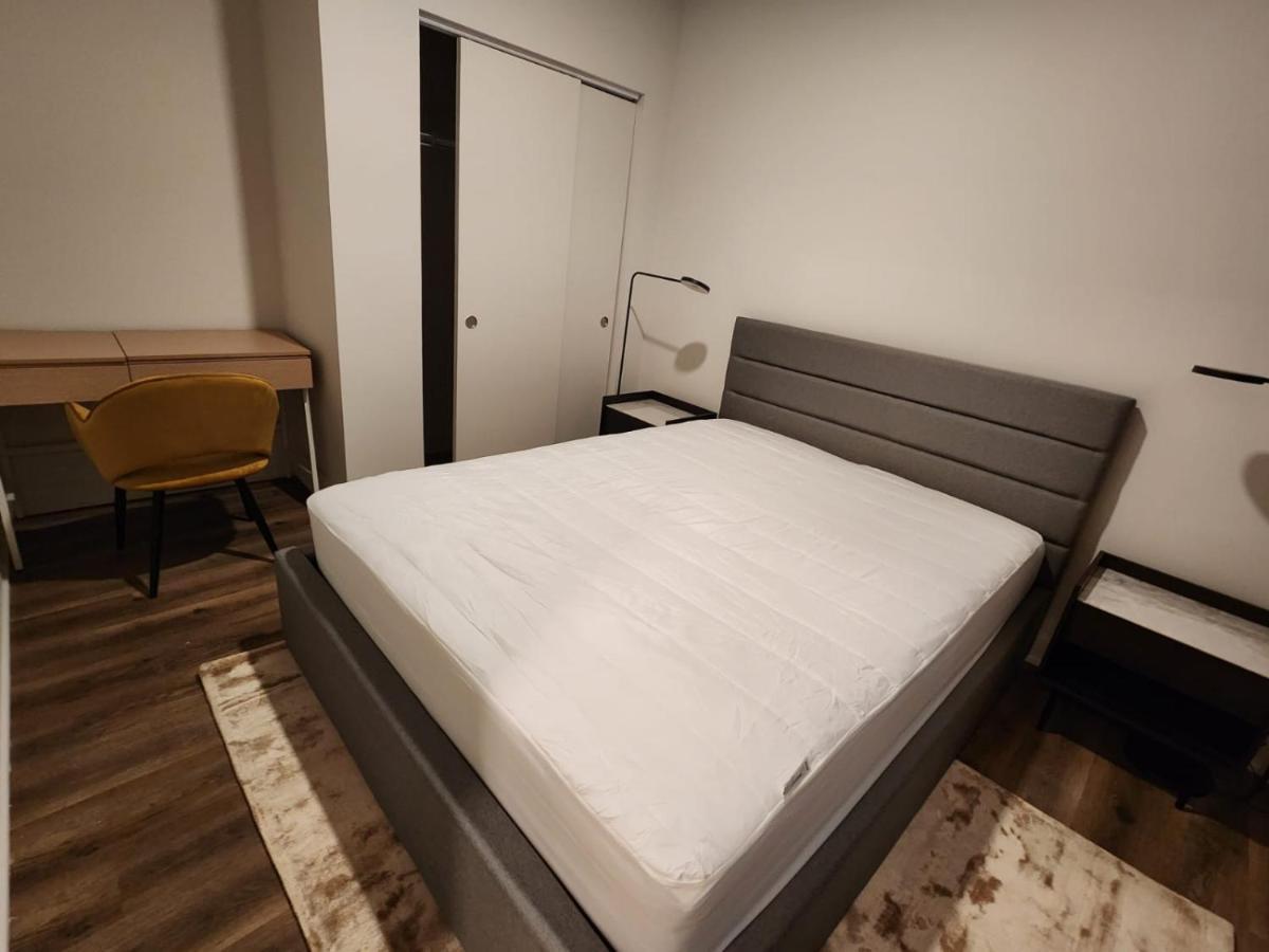 Apartment Corporate / Business In Heart