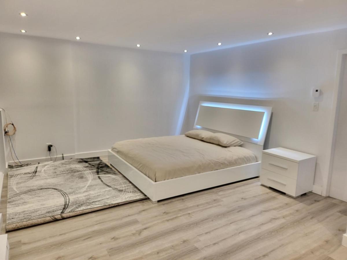 4 Bedrooms Beautiful Townhouse *