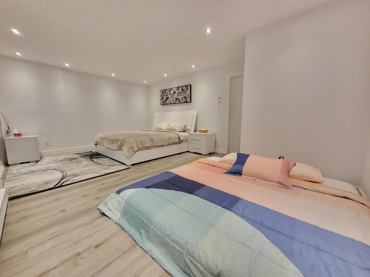 4 Bedrooms Beautiful Townhouse Holiday home Montreal