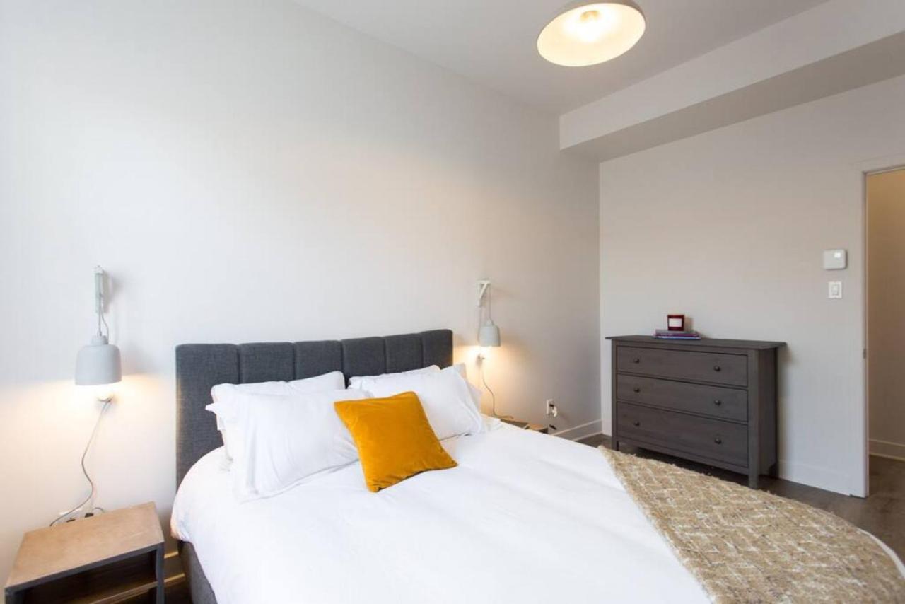 Brand New Light Filled Mile End Flat By Denstays Montreal