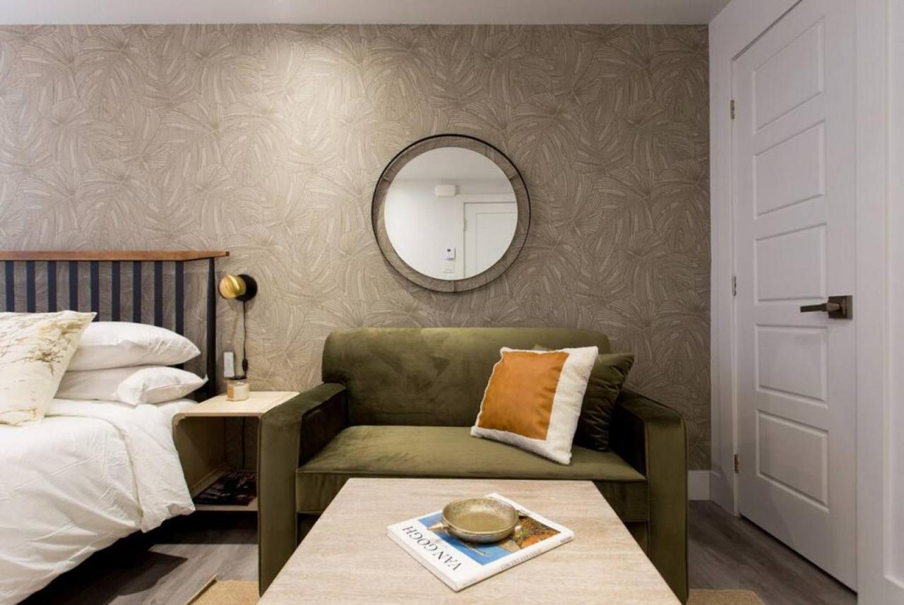 Palms Little Italy With Full Bathroom By Denstays Apartment *