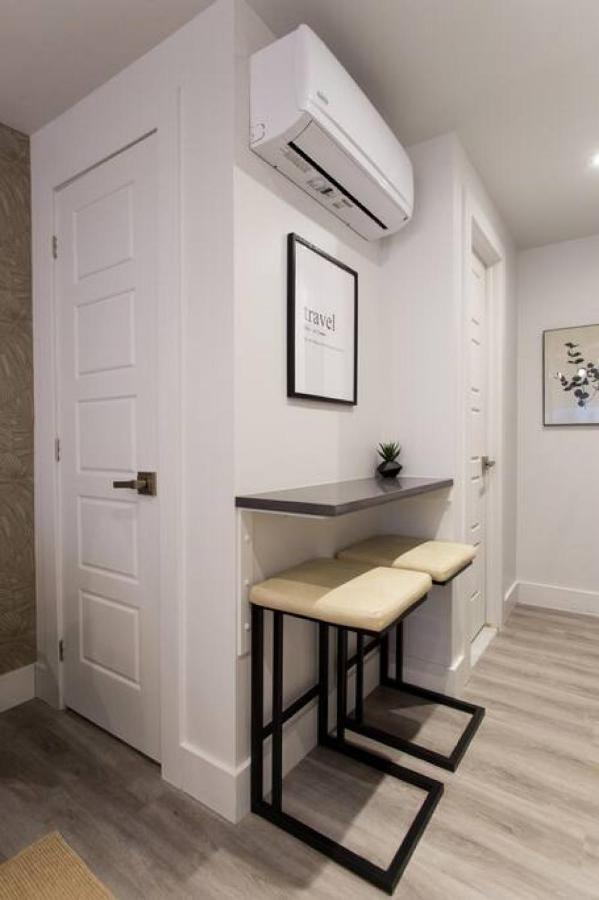 Apartment Palms Little Italy With Full Bathroom By Denstays *
