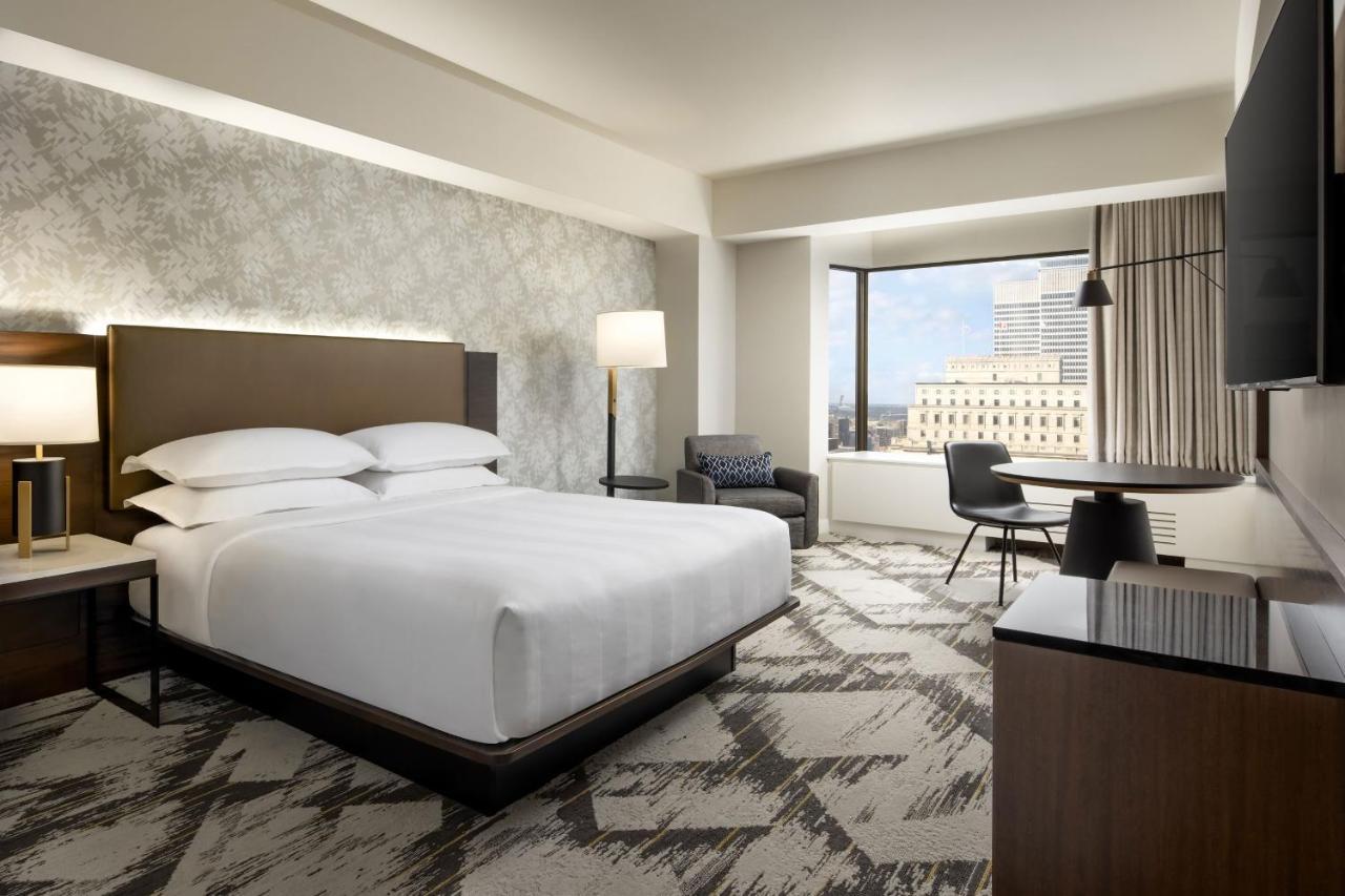 Hotel Le Centre Sheraton Montreal
