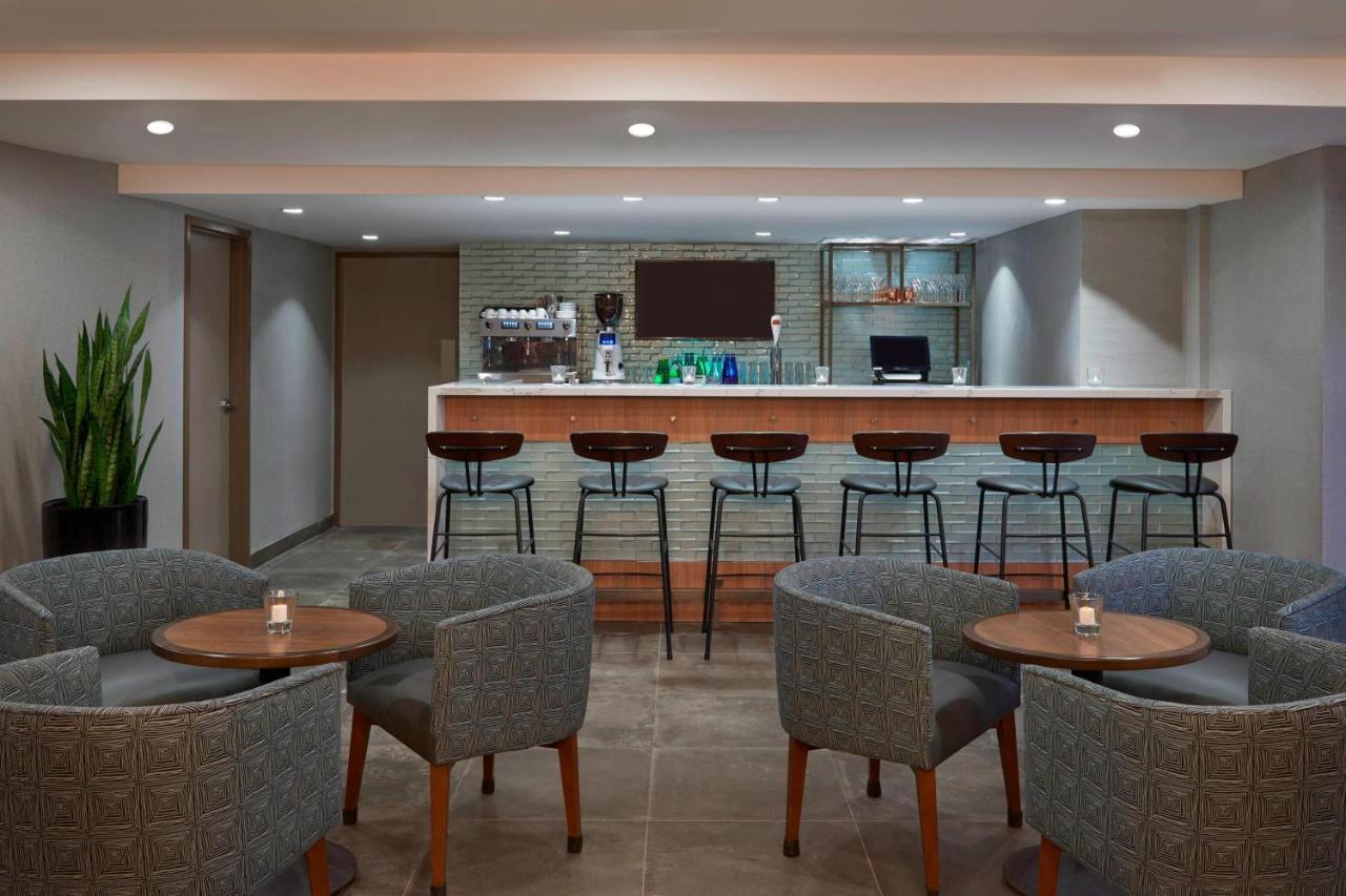 Fairfield By Marriott Downtown 3*