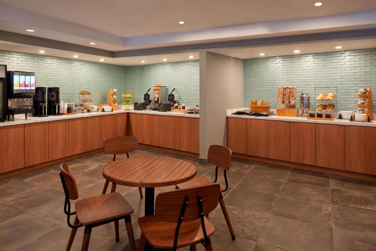 Hotel Fairfield By Marriott Downtown