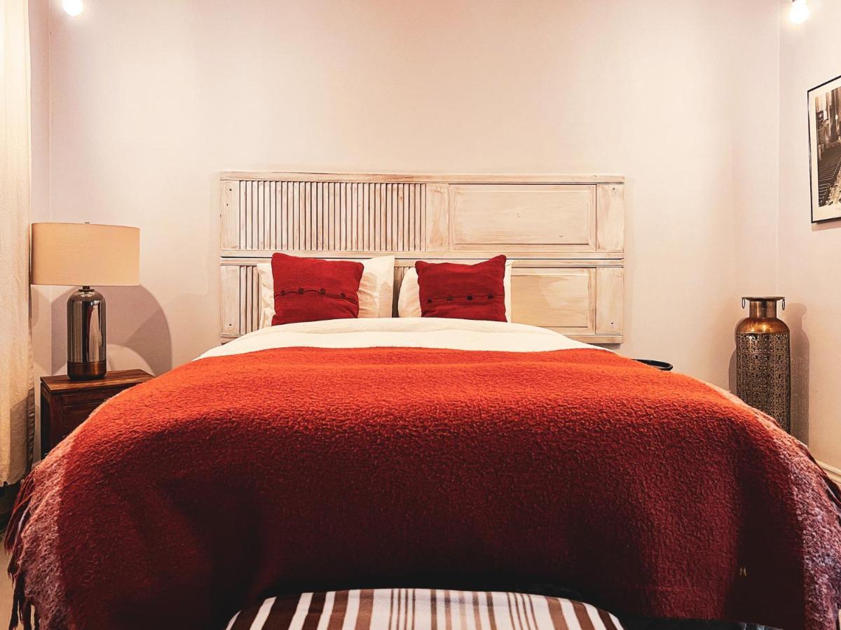 L'hotel Particulier Griffintown Bed & Breakfast *