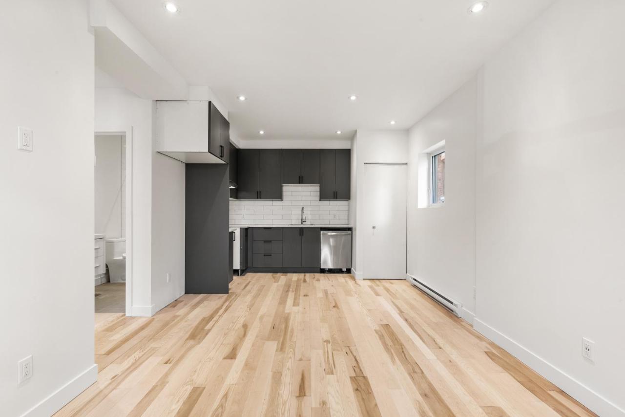 Hoch Studio Apartment Montreal