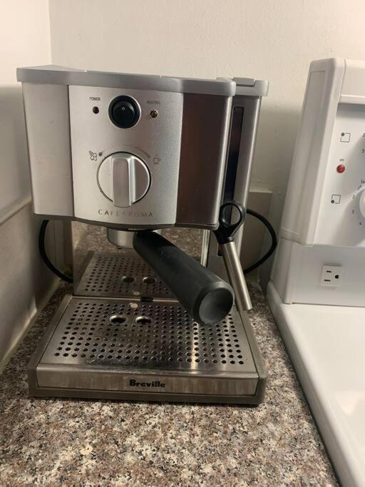 1 Bedroom In Downtown