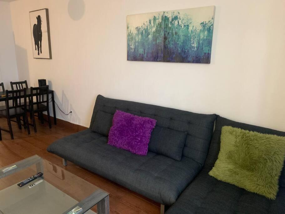1 Bedroom In Downtown *