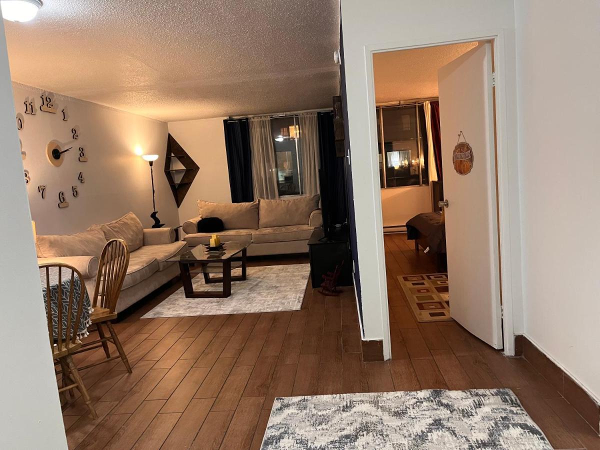 Cozy Lovely One Bedroom