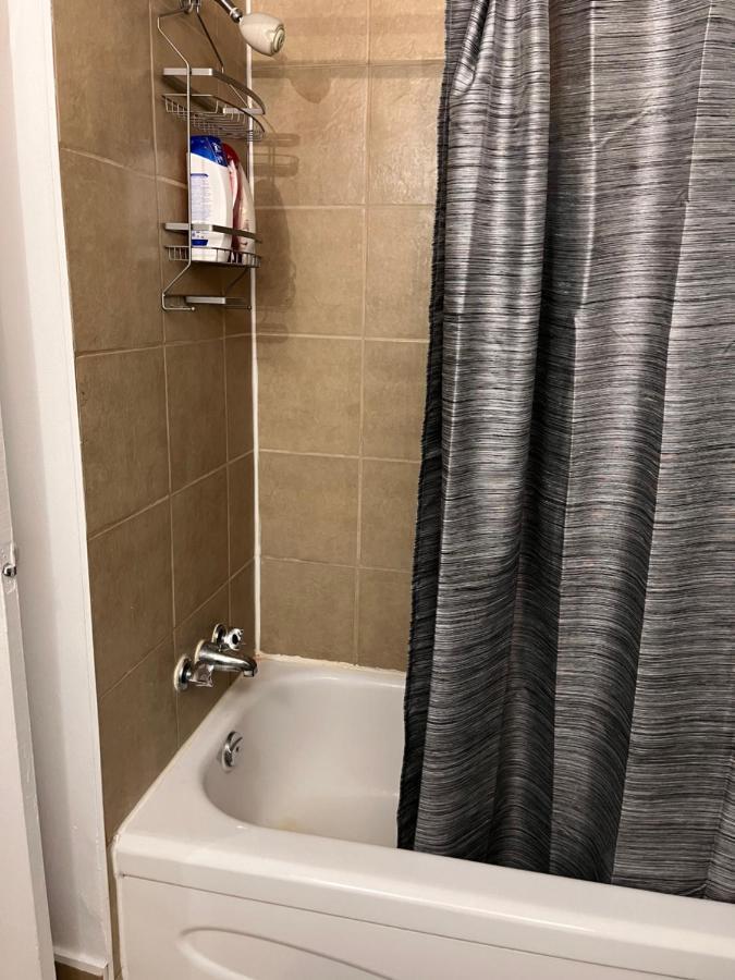 Apartment Cozy Lovely One Bedroom Montreal