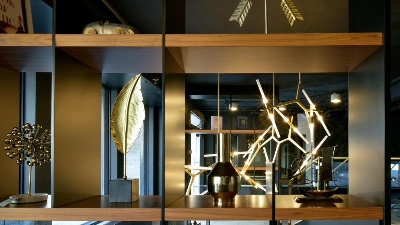 Empire 4* Montreal