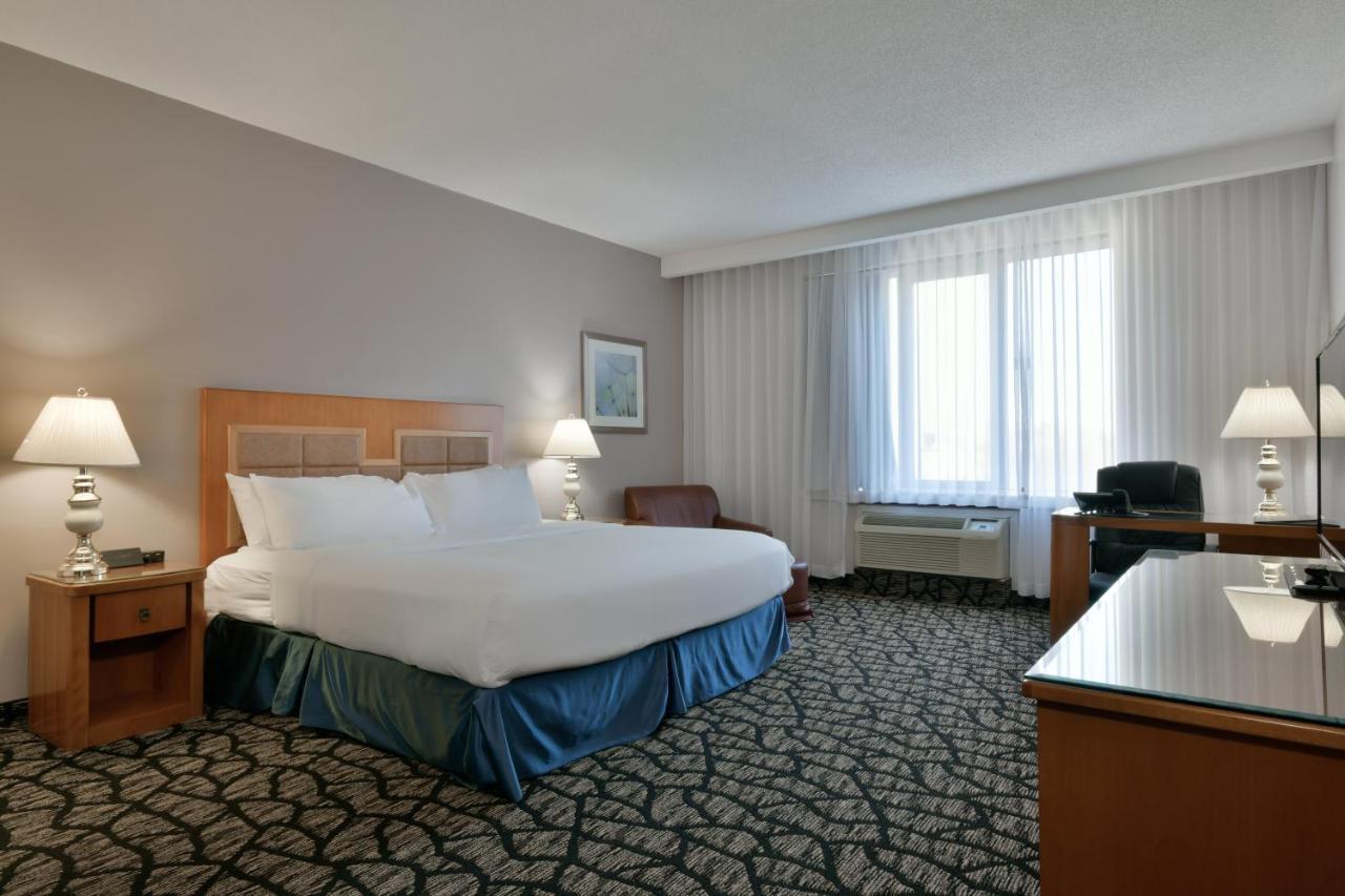 Empire Hotel