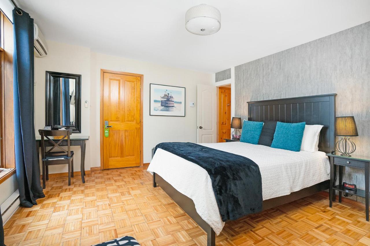 Accueil Chez Francois Bed & Breakfast Montreal