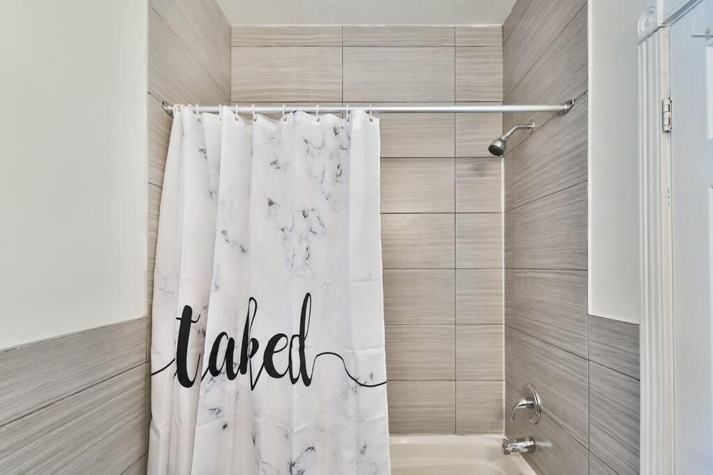 Stanley Suites Apartment Montreal
