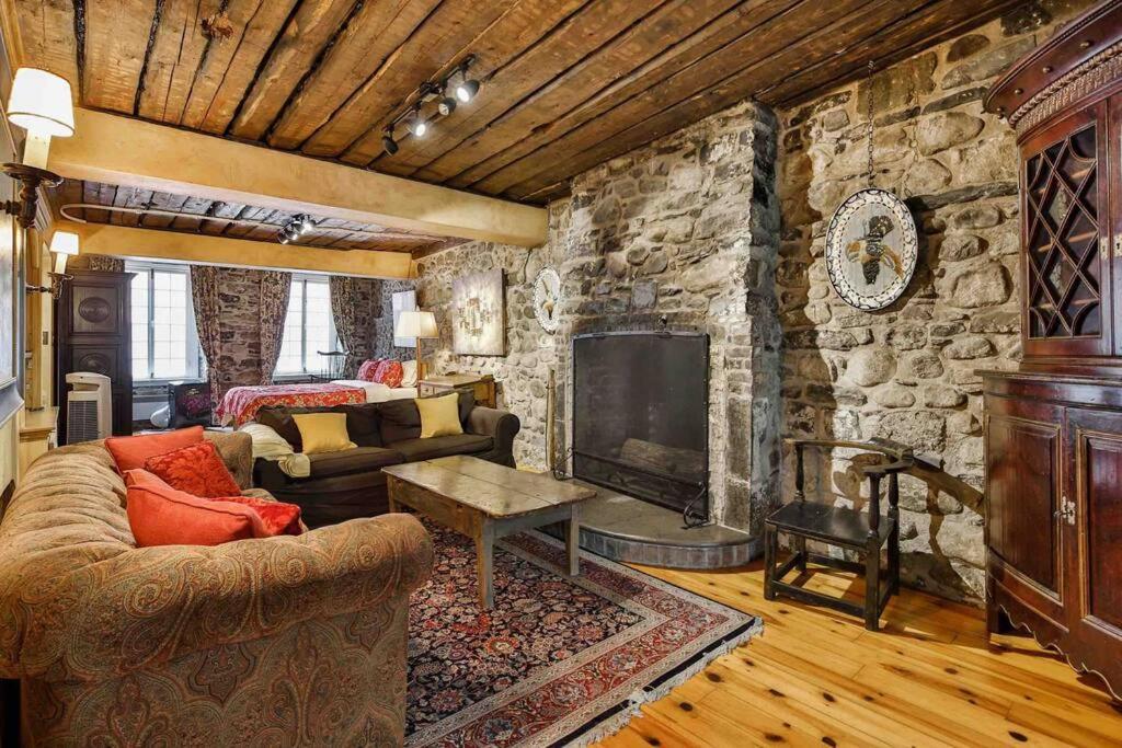 Apartment La Maison Dumas - Old Port Gem - Free Parking *
