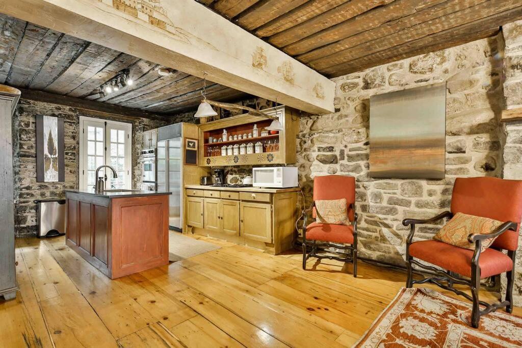 La Maison Dumas - Old Port Gem - Free Parking Apartment