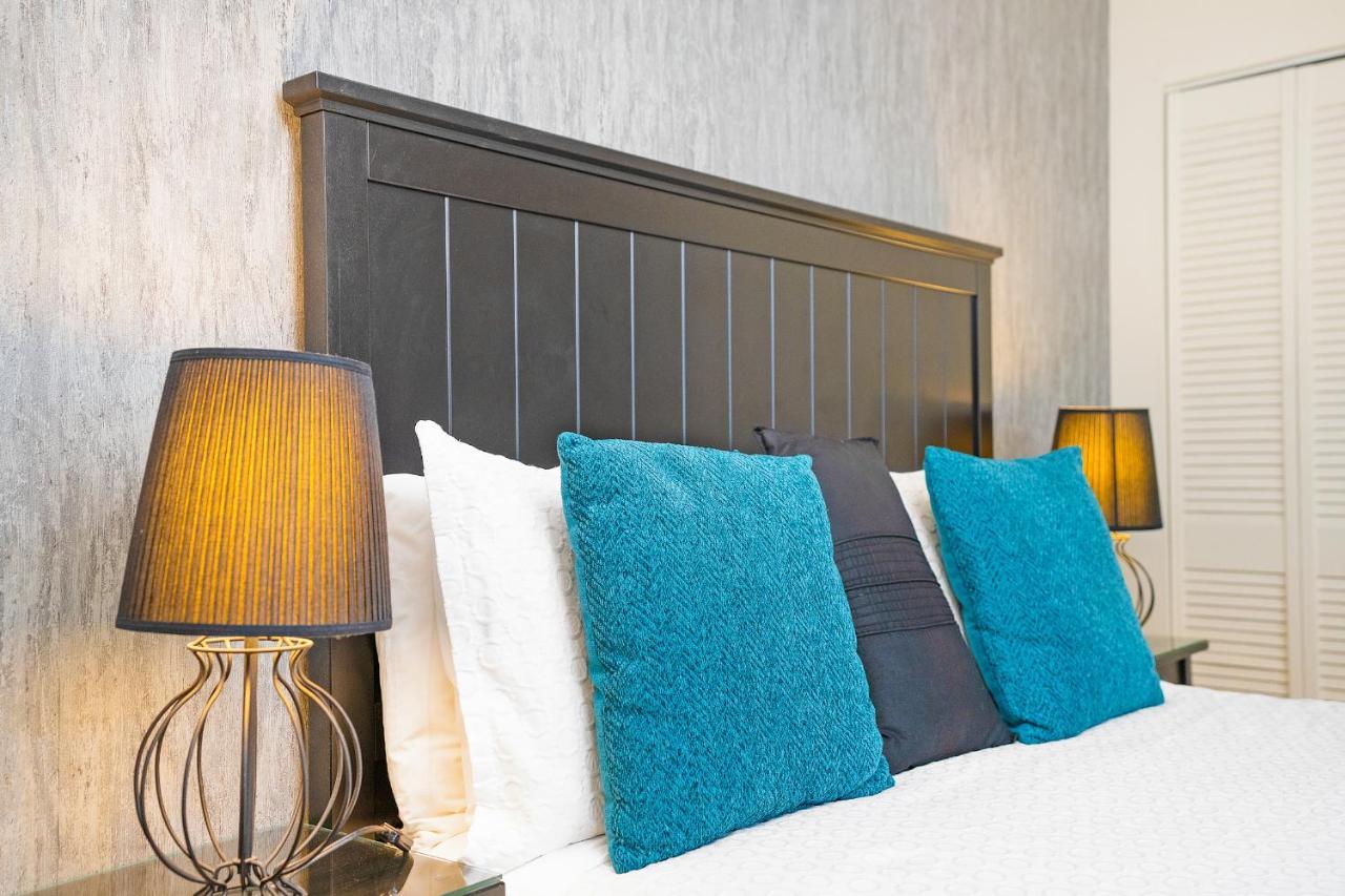 Accueil Chez Francois Bed & Breakfast Montreal