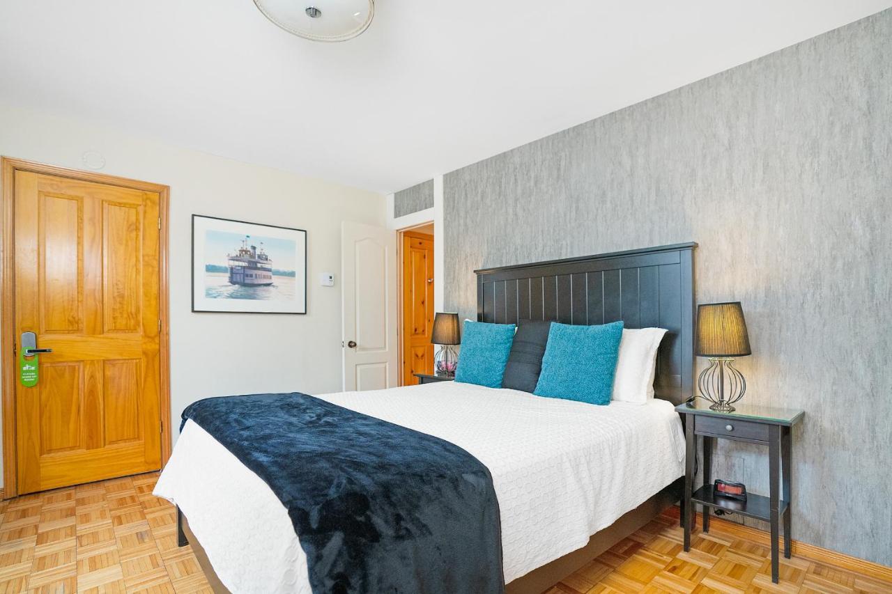 Accueil Chez Francois Bed & Breakfast Montreal