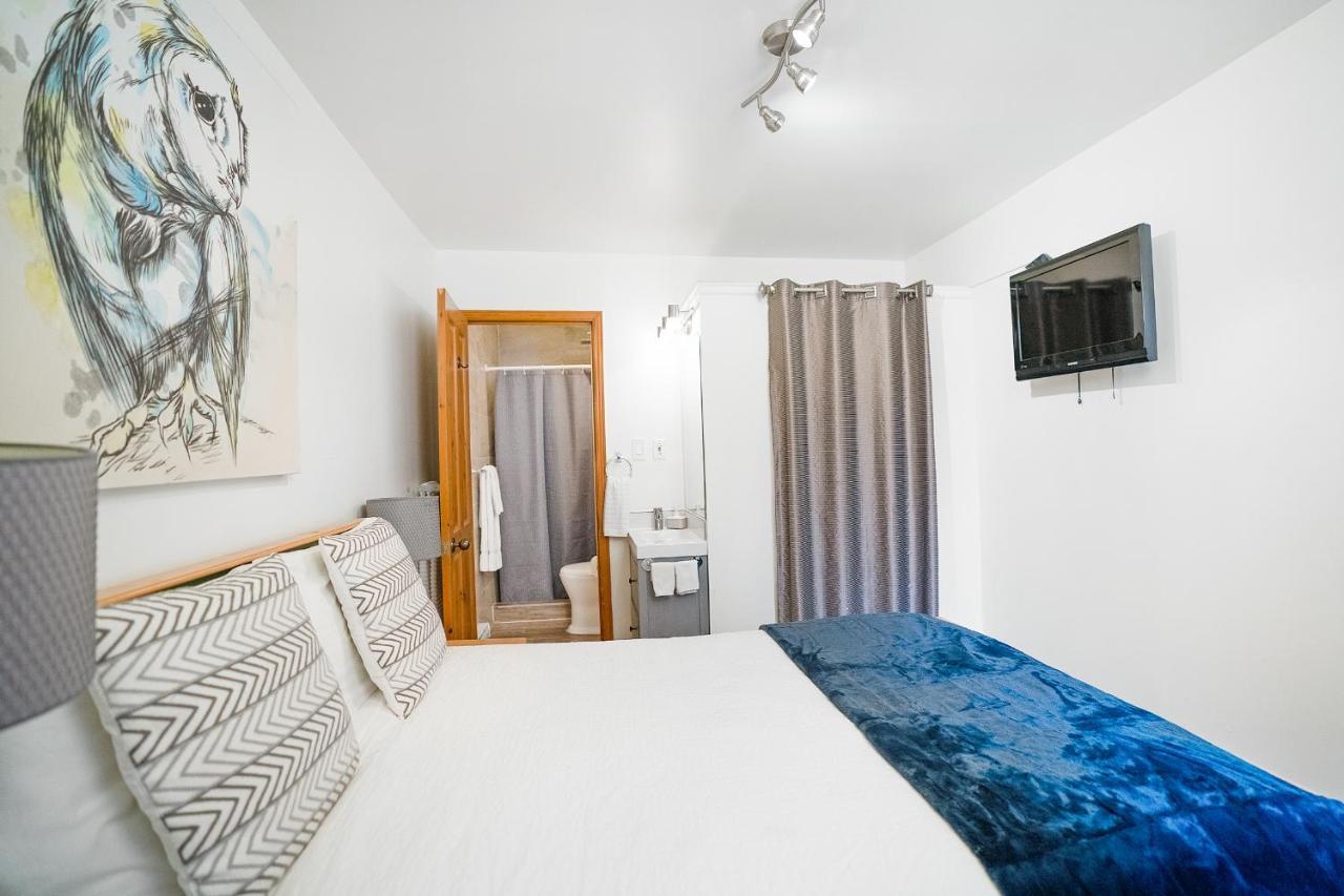 Accueil Chez Francois Bed & Breakfast Montreal