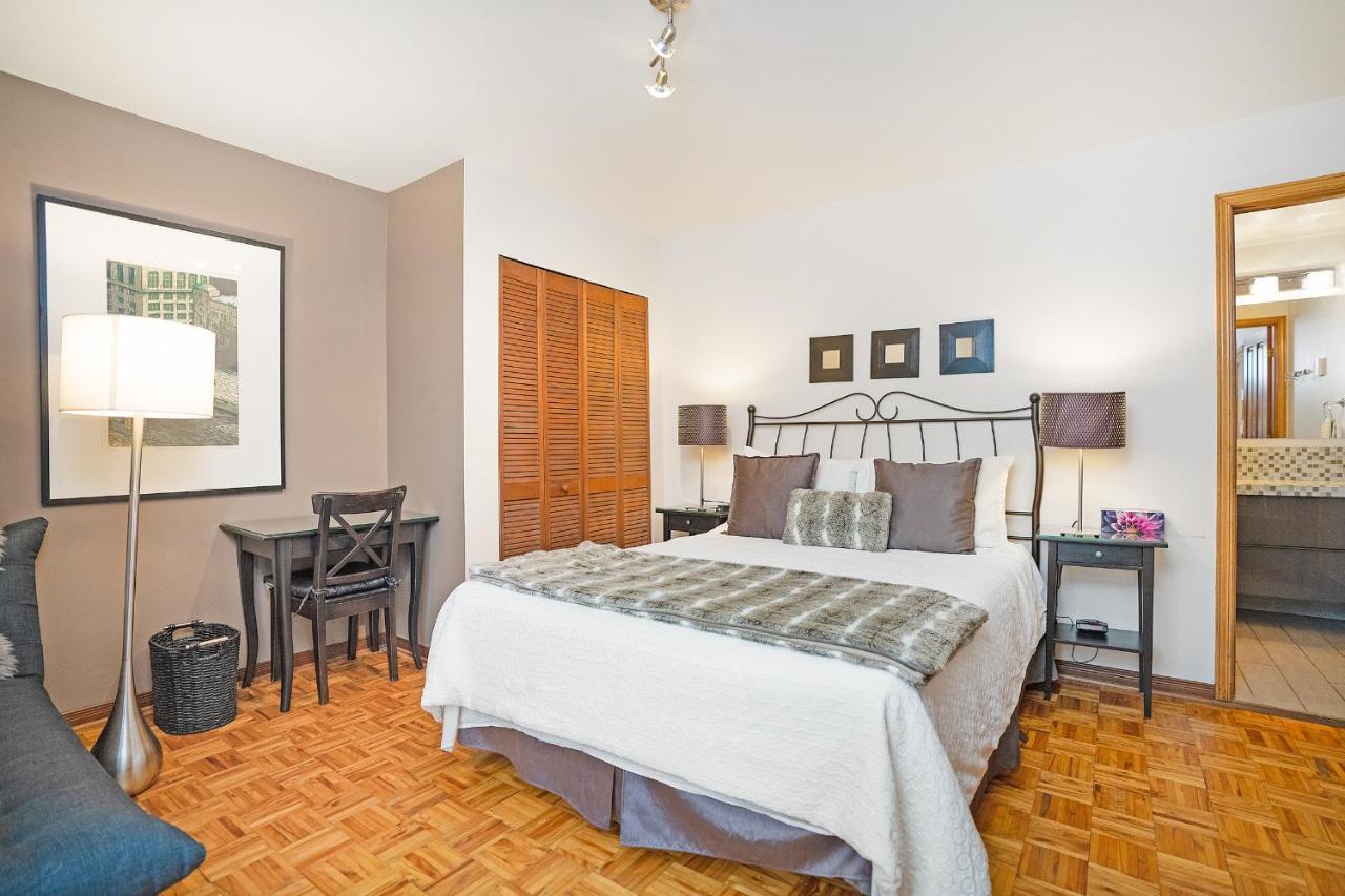 Accueil Chez Francois Bed & Breakfast Montreal