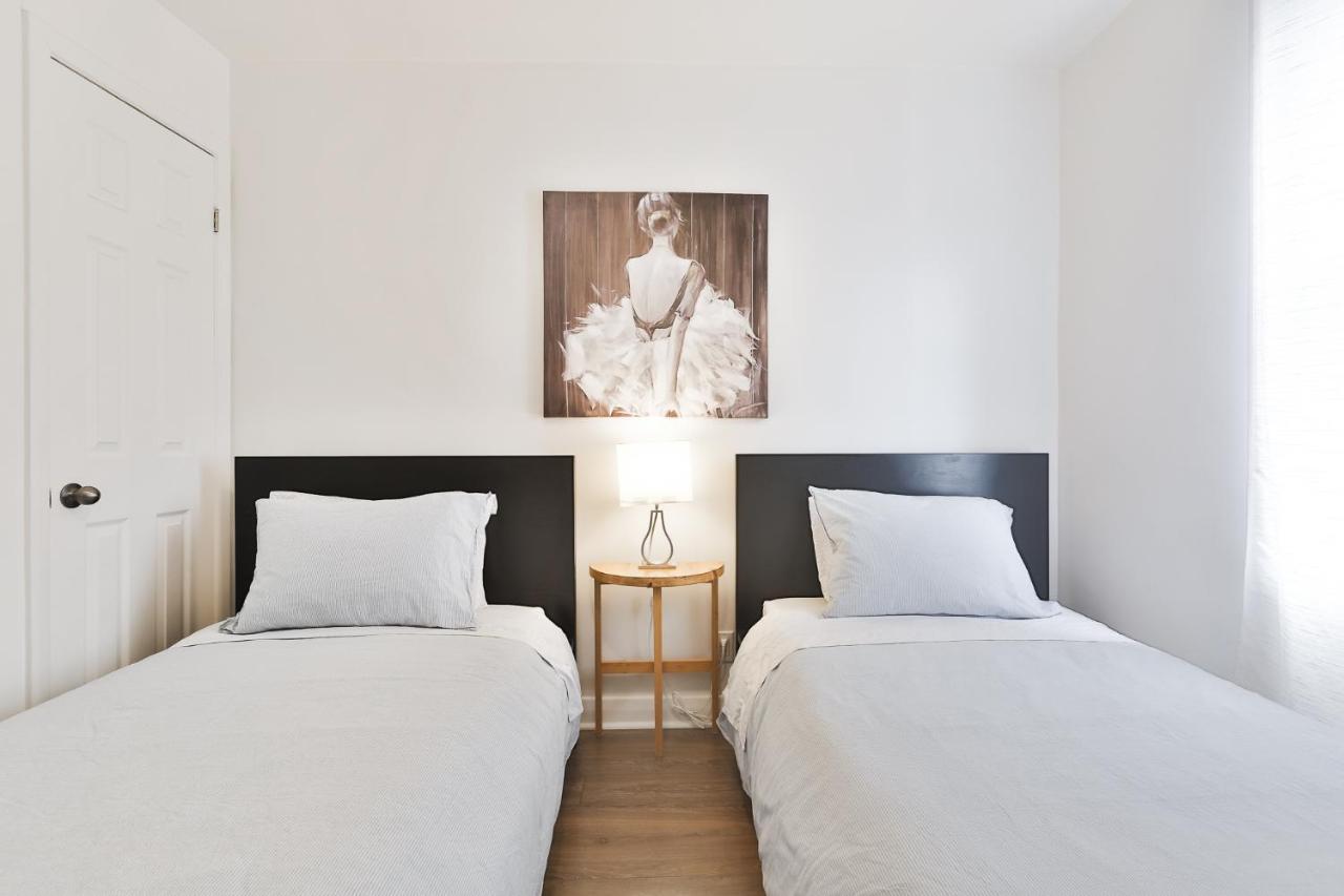 Apartment Free Parking - 2 Bedrooms - Full - In Beautiful Lachine - Near Water - 15 Minute Drive To Downtown