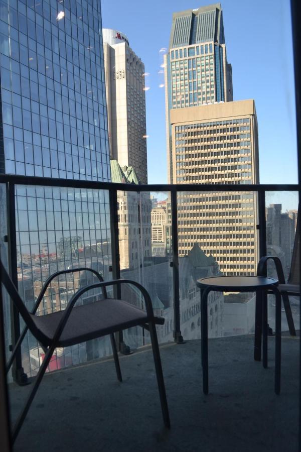 Beautiful One Bedroom Downtown With Pool And Free Parking Apartment