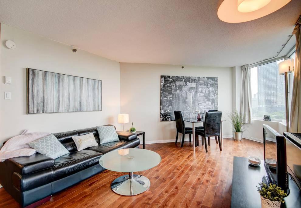 Apartment Beautiful With View Of The City! Montreal