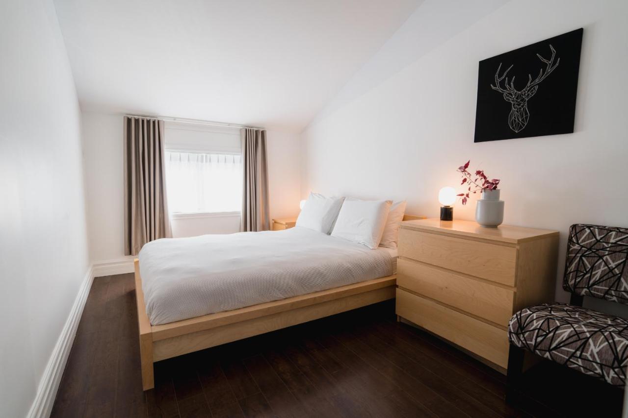 Du Village Bbv Bed & Breakfast Montreal