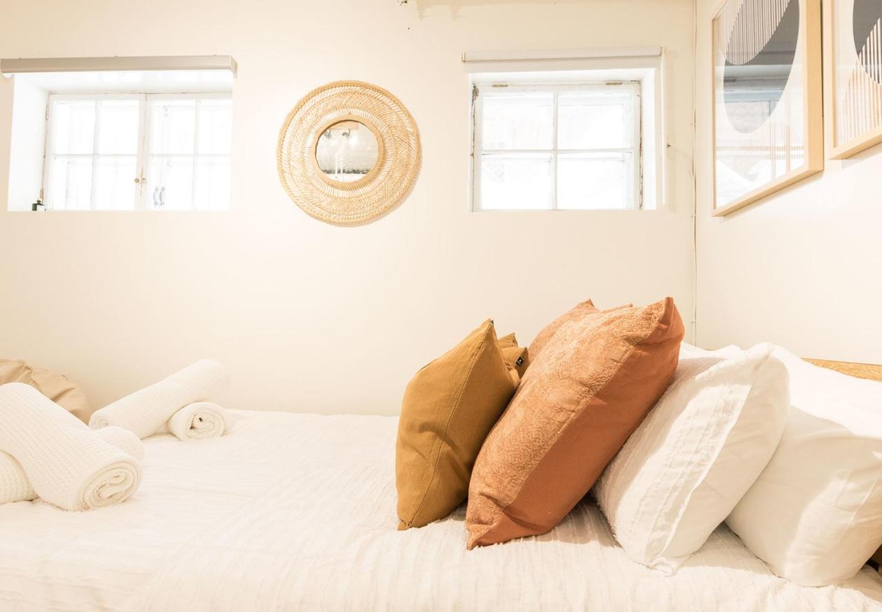 Beautiful Studio In Westmount Amazing Location
