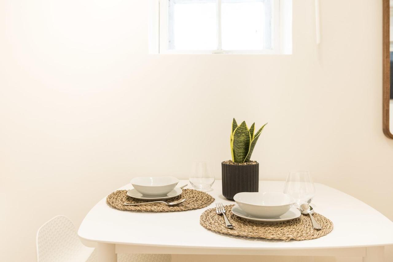 Beautiful Studio In Westmount Amazing Location Montreal