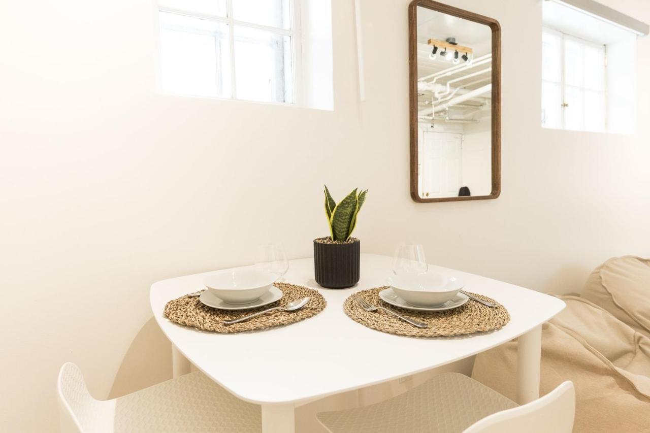 Beautiful Studio In Westmount Amazing Location Montreal