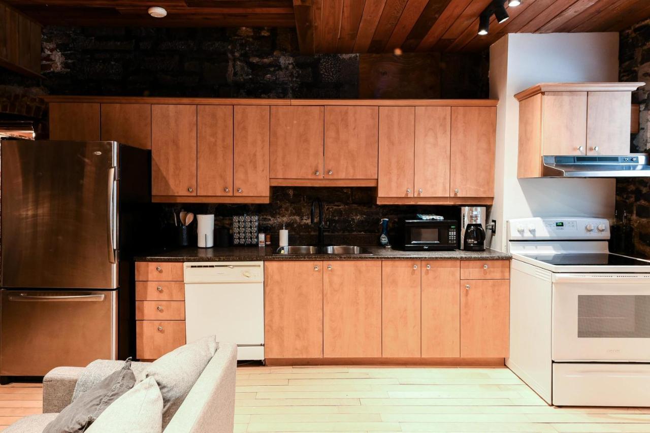 Large 3 Bed 2 Bath For 8 In Center Of Golden Square Mile - Stanley House Holiday home *