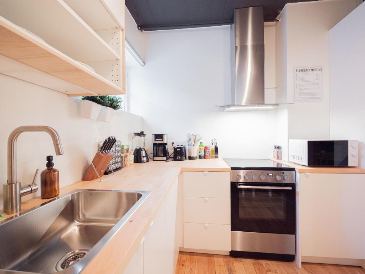 Apartment Newly Renovated 2br Apt In Westmount De Storebror *