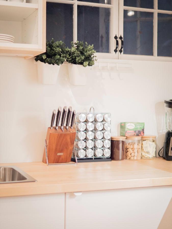 Newly Renovated 2br Apt In Westmount De Storebror Apartment *