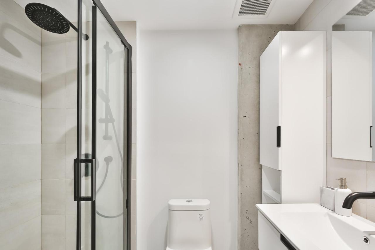 Perfect Location In - Must * Montreal