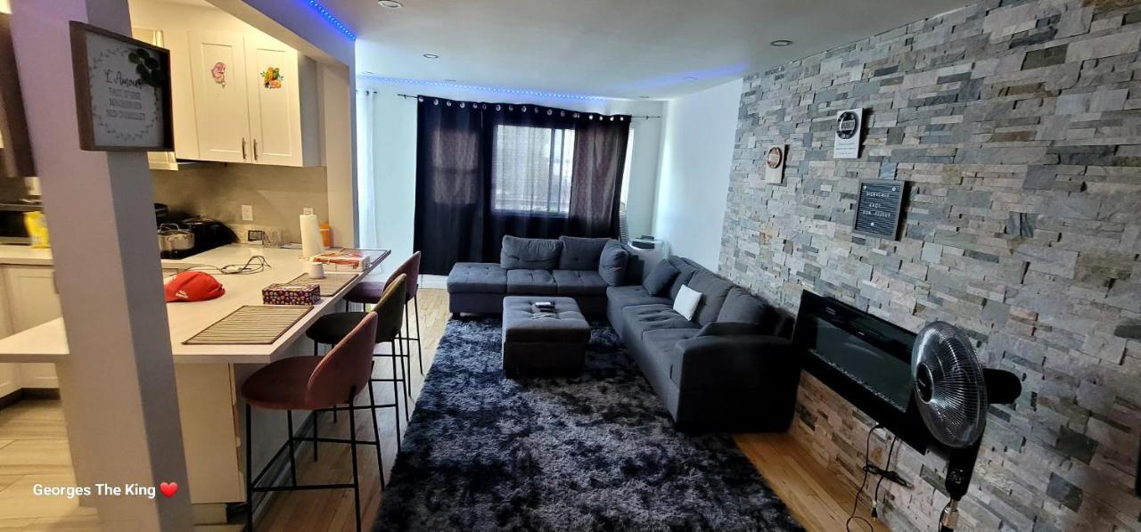 Luxurious 2 Bedrooms With In * Montreal