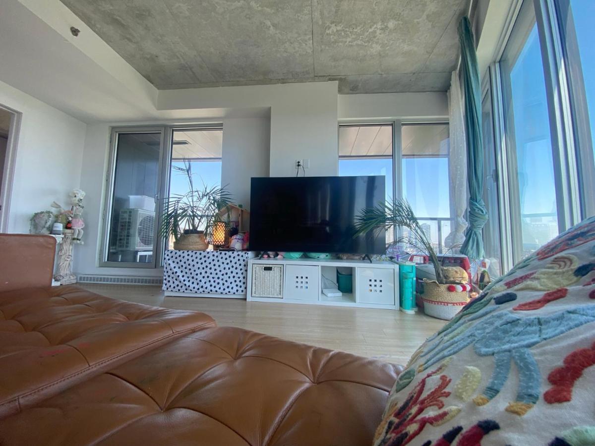 Apartment Rooftop *