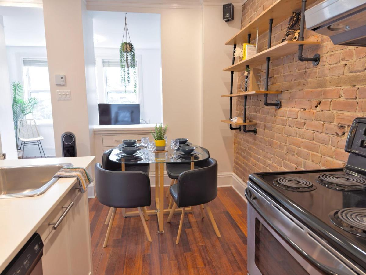Superb 2 Bed In Plateau 10min To Mont-royal Metro *