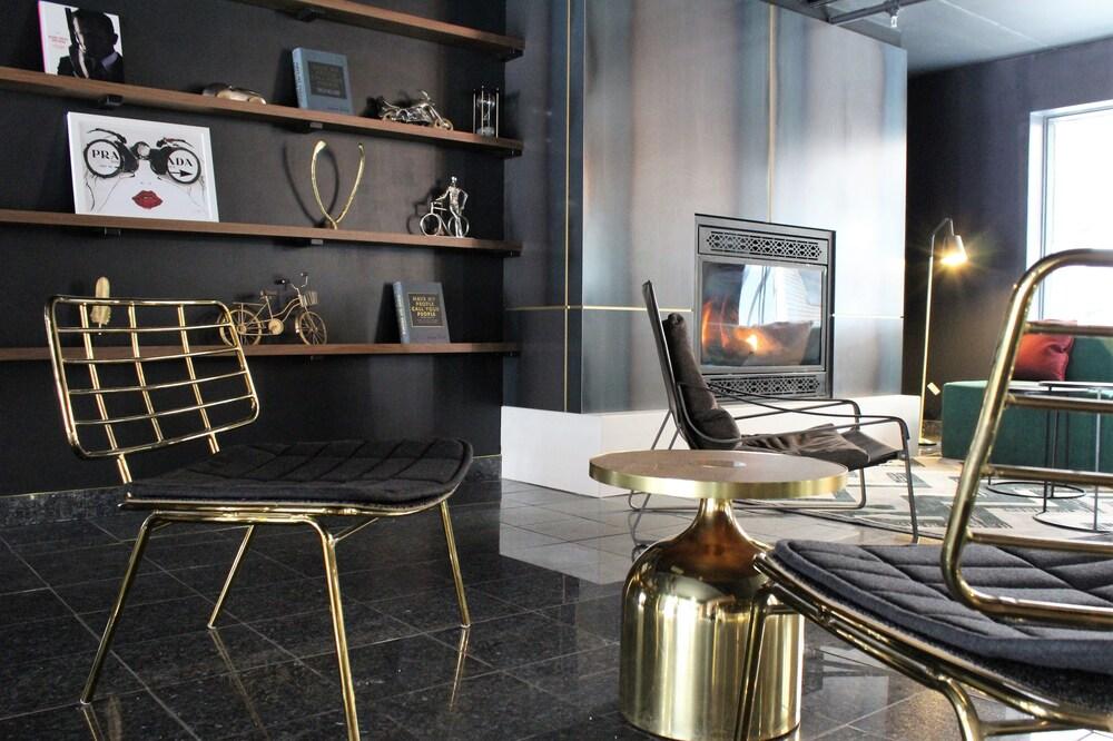 Empire Hotel Montreal