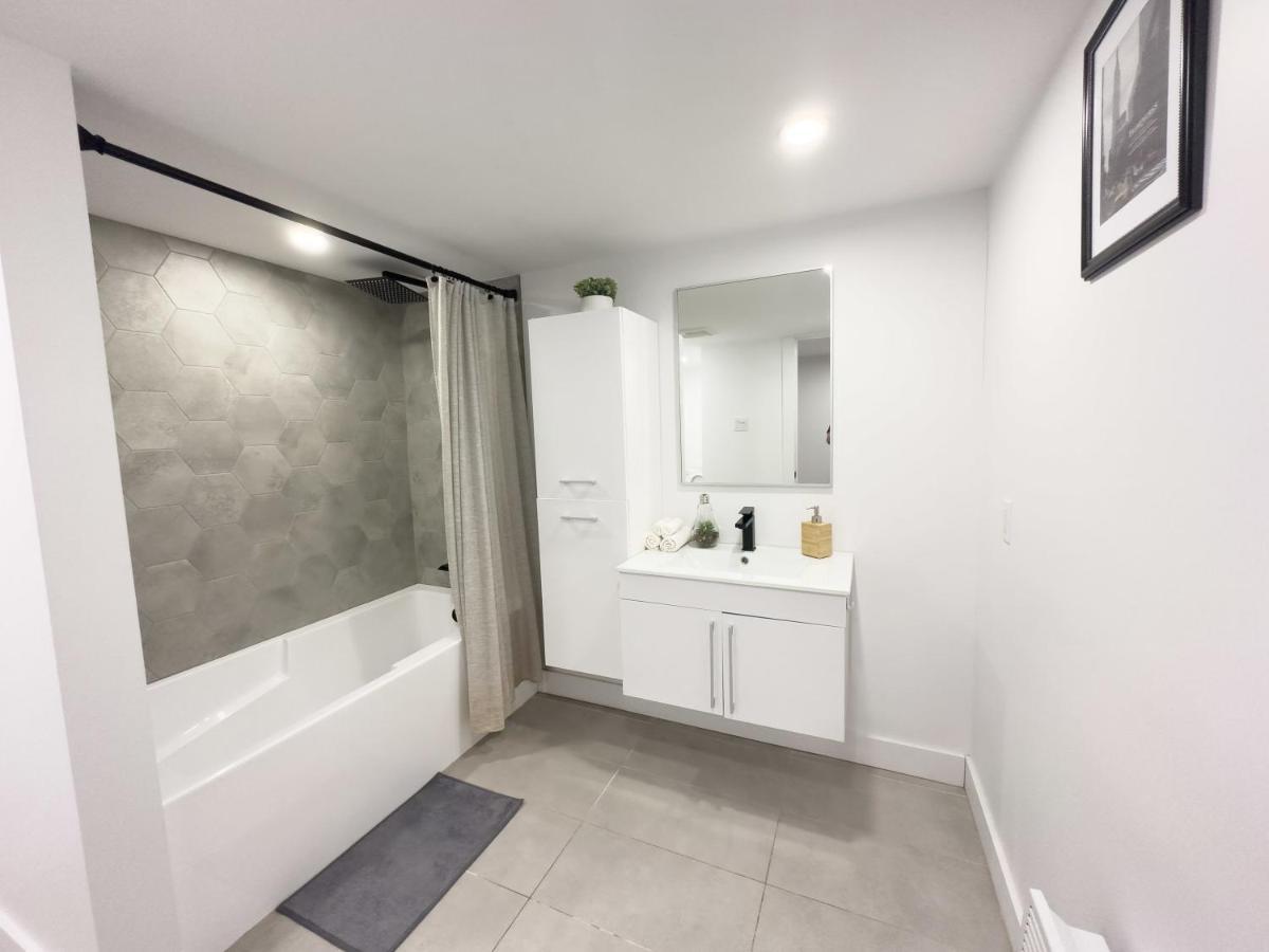 Chic 2 Bedr In Rosemont 12min Walk To Metro Montreal