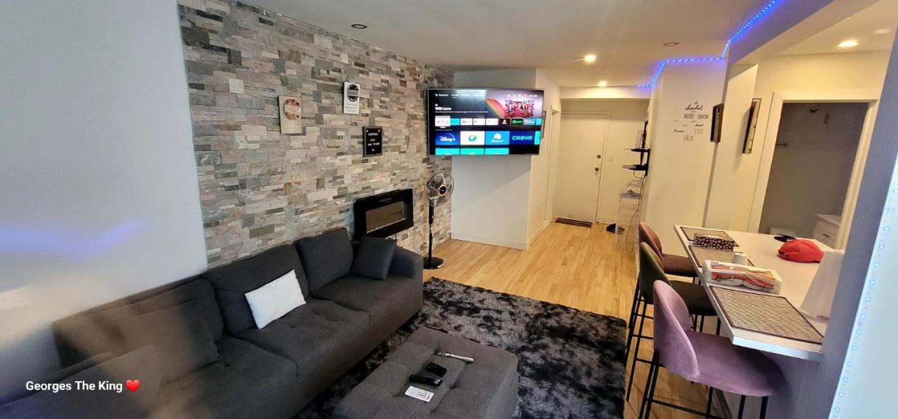 Homestay Luxurious 2 Bedrooms With In *